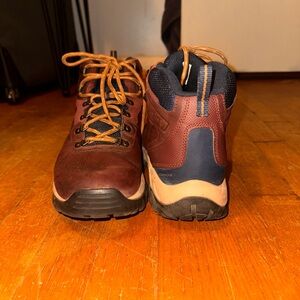 Columbia Men's Newton Ridge Waterproof Hiking Boot